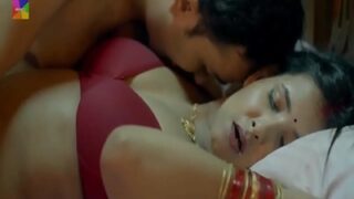 Hot Newlyweds Fuck On Their Wedding Night