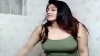 Watch This Fat Indian Slut Flash Her Soaked Naked Body In A Leaked Sex Tape
