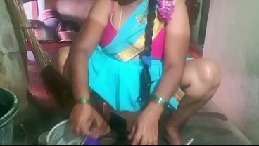 Watch A Hot Indian Aunty Licking Her Plate Clean In A Steamy Video