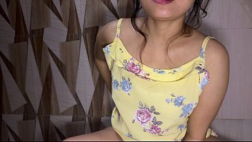 Watch This Thick Indian Girl’s Daily Routine Of Spreading Her Ass And Cleaning Her Wet Pussy, Then Squatting To Pee.