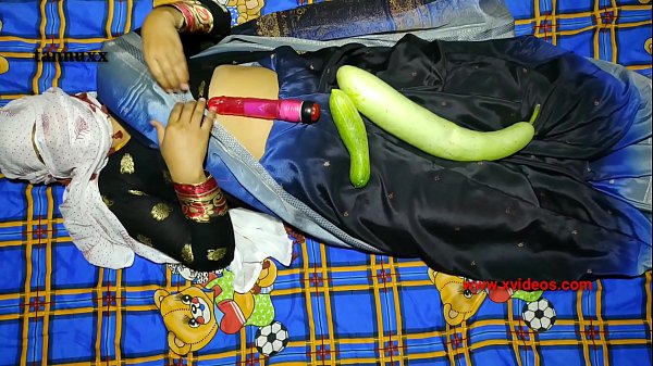 Indian Bhabhi Hot Viral Sex Video, Horny Girl Gets Wild