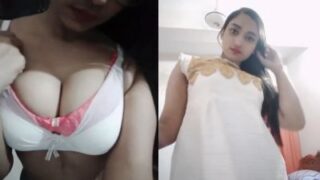 Check Out This Busty Babe’s Leaked Mms Video That’s Going Absolutely Wild Online